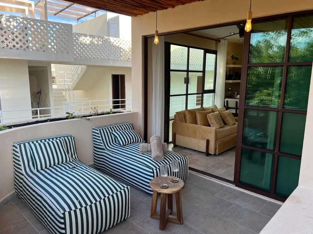 Charming Boutique Condo Jungle Views Private Pool Tulum Lägenhet